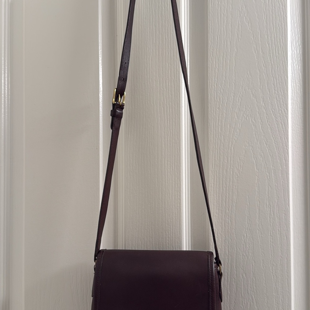 Coach bag #K8C-9076
Small Flap Mahogany Brown Full Grain Leather(Vintage)